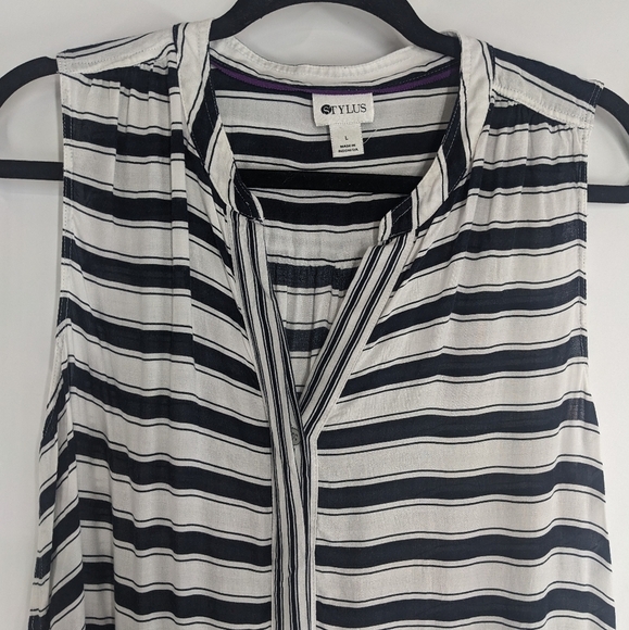 STYLUS Short Sleeve Striped Button Down Top - Picture 2 of 6